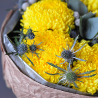 Букет желтых хризантем СЛАДКИЙ МЕД