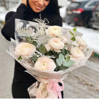 Букеты с Ранункулюсами в ассортименте