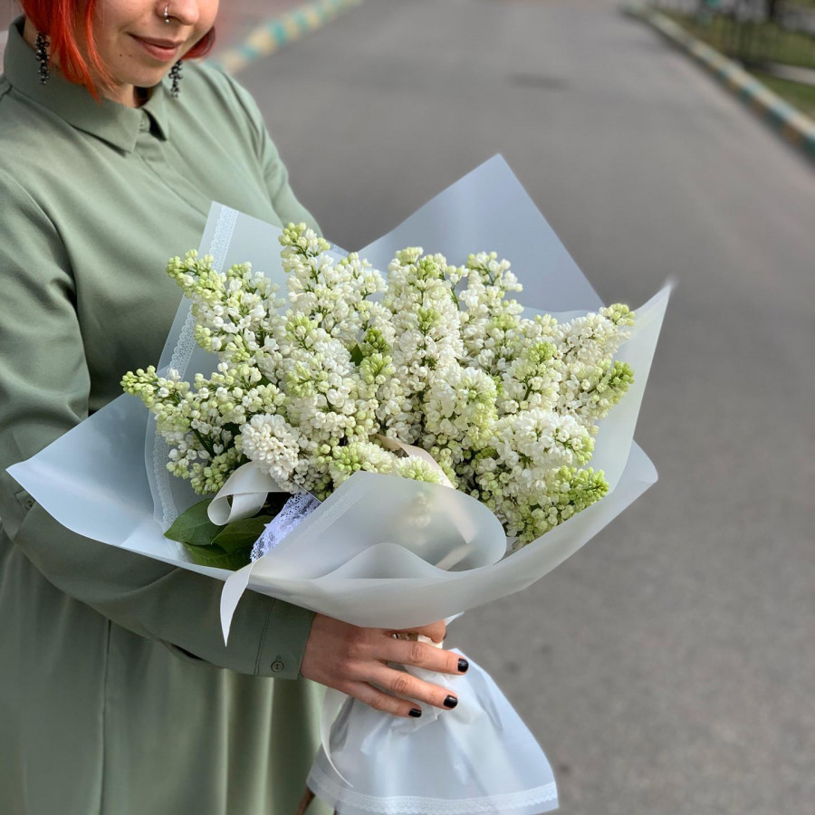 Букет белой * АРОМАТНОЙ СИРЕНИ *