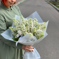 Букет белой * АРОМАТНОЙ СИРЕНИ *