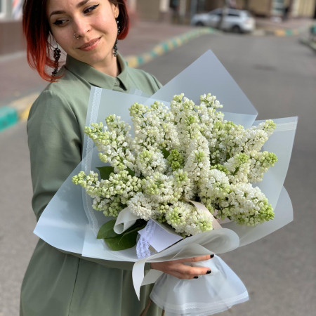 Букет белой * АРОМАТНОЙ СИРЕНИ *