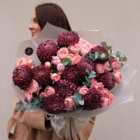 Букет с винными хризантемами и пионовиднымии розами ДЖАЙВ