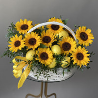 Корзина * ПОДСОЛНУХИ с лимонами *