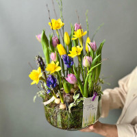 Весенний букет в вазе,  ароматный микс