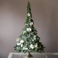 Авторская елочка ХРУСТАЛЬ с живыми орхидеями