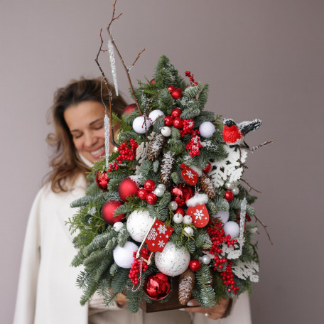 Рождественская ЕЛОЧКА СНЕГИРИ, живая хвоя - 50 см