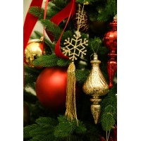 Елка с оформлением КРАСНО-ЗОЛОТАЯ