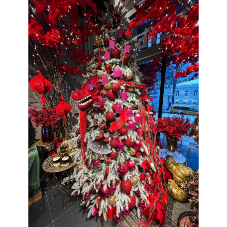 Елка с оформлением КРАСНЫЙ ДРАКОН, символ 2024