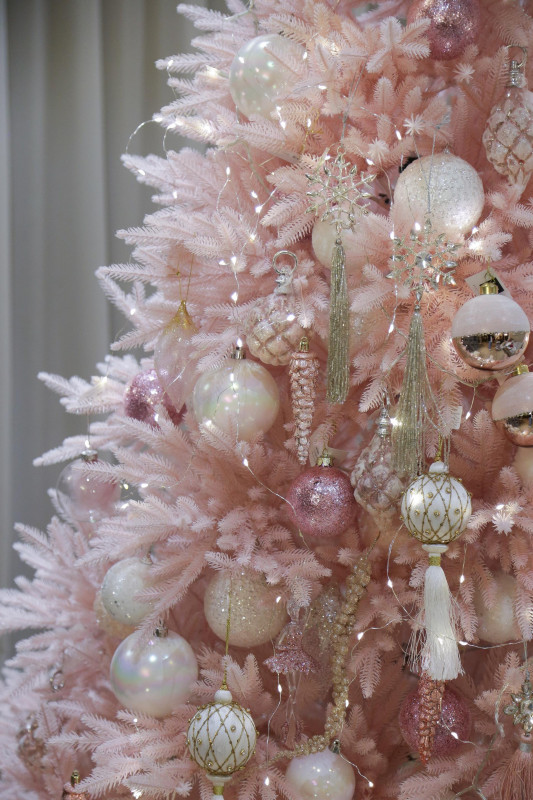 Елка с оформлением ПИНКИ ШАЙН 2.1 м с мишками