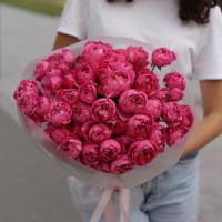 Букет малиновых пионовидных роз МАРСАЛА