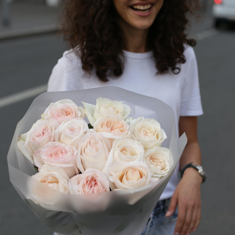 Монобукет пионовидные РОЗЫ, в асс. 13 шт.