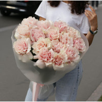 Букет с французскими розами ПУДРА АНГЕЛОВ, 15 шт.