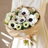 Букет ВЕСЕННИЕ АНЕМОНЫ, 15шт, 33х32, цвета в асс.