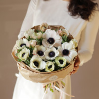 Букет ВЕСЕННИЕ АНЕМОНЫ, 15шт, 33х32, цвета в асс.