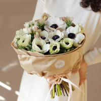 Букет ВЕСЕННИЕ АНЕМОНЫ, 15шт, 33х32, цвета в асс.