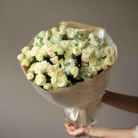 Букет кустовых кремовых роз КРЕМАН