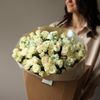 Букет кустовых кремовых роз КРЕМАН