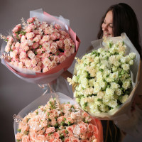 Монобукет с молочными кустовыми розами, 29 шт