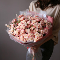 Монобукет с розовыми кустовыми розами, 29 шт