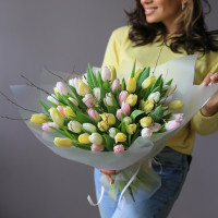 Букет БЕЛО-РОЗОВЫЙ МИКС, (БЕЗ лимонного сорта) 51 шт