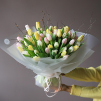 Букет БЕЛО-РОЗОВЫЙ МИКС, (БЕЗ лимонного сорта) 51 шт