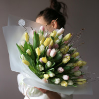 Букет БЕЛО-РОЗОВЫЙ МИКС, (БЕЗ лимонного сорта) 51 шт