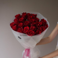 Букет алых роз КЛАССИКА, 25 шт