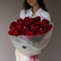 Букет алых роз КЛАССИКА, 25 шт