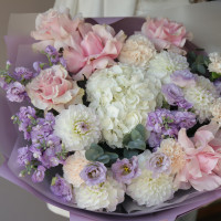 Букет ЛАВАНДОВАЯ ПРИНЦЕССА с георгинами