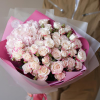 Букет дня РОЗЫ+ГОРТЕНЗИЯ (в асс.)