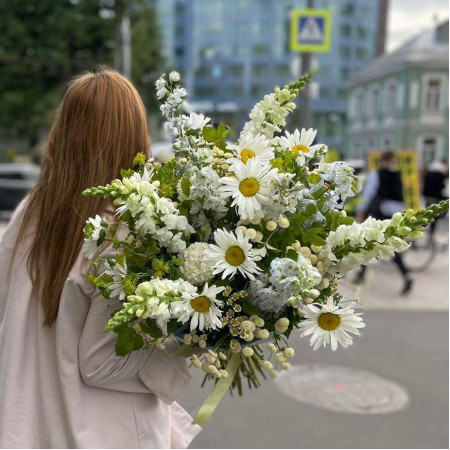 Букет с ромашками ПОЙДЕМ ЗА МНОЙ
