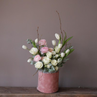 Весенний букет в коробке ЛЯ МУР