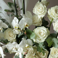 Композиция КАССИОПЕЯ, в интерьерной вазе (металл)