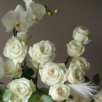 Композиция КАССИОПЕЯ, в интерьерной вазе (металл)