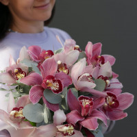 Композиция ОРХИДЕИ в барх.коробке