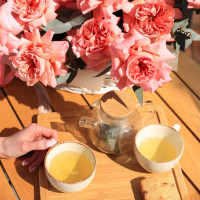 Корзина роз ЛЮБИТЬ ПО-ФРАНЦУЗСКИ