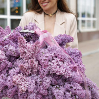 Большой букет *СИРЕНИ в корзине*