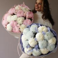 Букет хризантем белые и голубые БАБЛ ГАМ