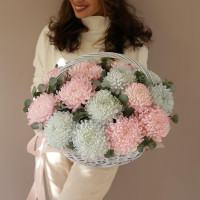 Корзина ДУО-ХРИЗАНТЕМА, белые и голубые хризантемы, 15 шт.