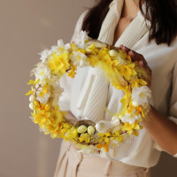 Интерьерный пасхальный венок лимонный с птицей, 28 см