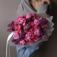 Букет ШАТО МАРГО с пионами и сиренью