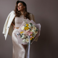 Букет весенний с анемонами и ранункулюсами СТИЛЬ