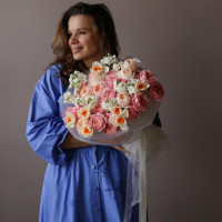 Букет изысканная весна с пионовидными розами