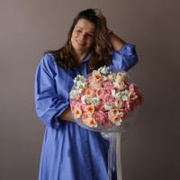 Букет изысканная весна с пионовидными розами