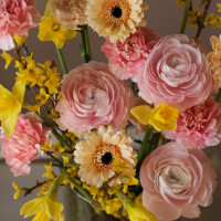 Букет в стеклянном цилиндре АРМЭЛЬ