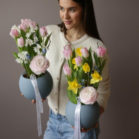 Букет в круглой вазе ВЕСЕННЯЯ НЕЖНОСТЬ