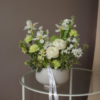 Букет в вазе ВЕСЕННЯЯ СВЕЖЕСТЬ