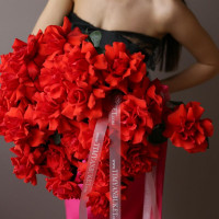 Монобукет алых роз, 25 шт, Нина I love you