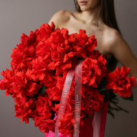 Монобукет алых роз, 25 шт, Нина I love you