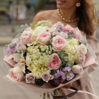 Букет нежный с розами КРУЖЕВО